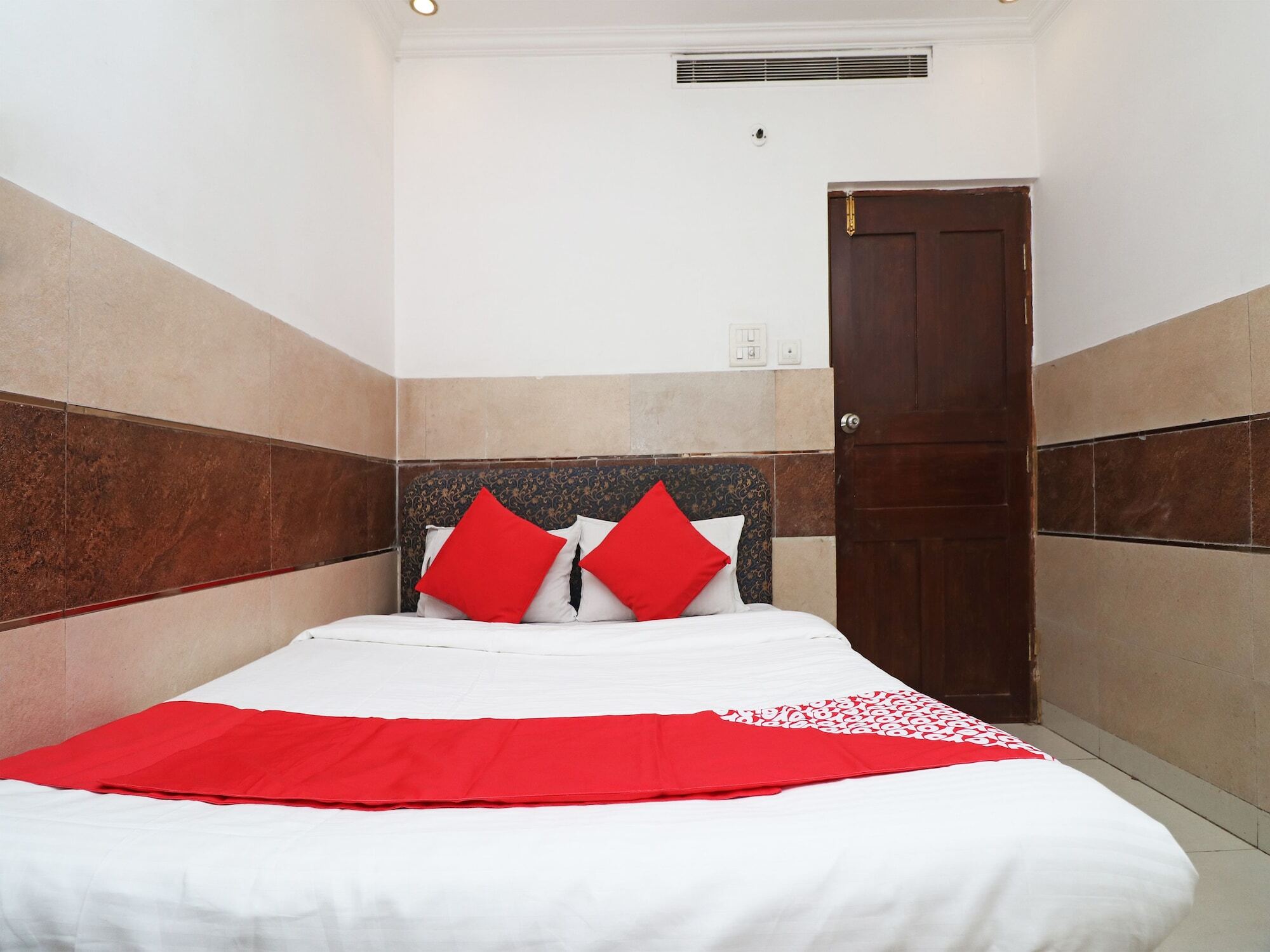 Oyo Hotel Ashoka International Kanpur Exterior foto